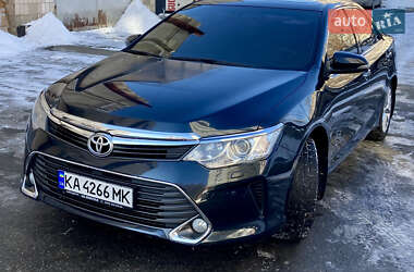 Седан Toyota Camry 2015 в Києві