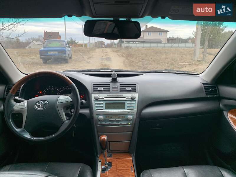 Седан Toyota Camry 2008 в Бучі