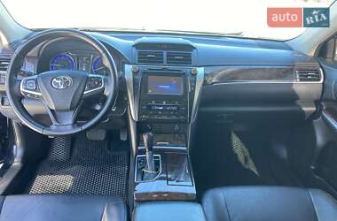 Седан Toyota Camry 2017 в 
