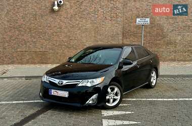 Toyota Camry 2012