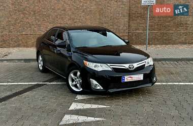 Седан Toyota Camry 2012 в Одессе