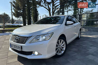 Седан Toyota Camry 2014 в Киеве