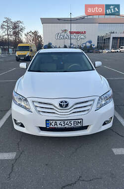 Toyota Camry 2011