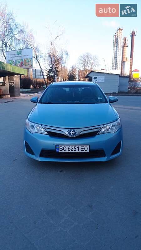 Седан Toyota Camry 2012 в 