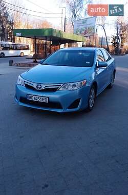 Седан Toyota Camry 2012 в 