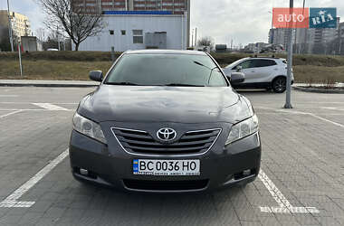 Седан Toyota Camry 2006 в Львові