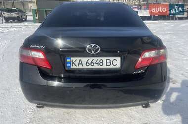 Седан Toyota Camry 2006 в Києві