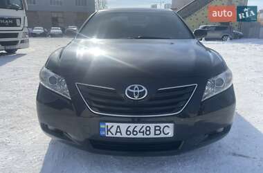 Седан Toyota Camry 2006 в Києві