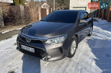 Седан Toyota Camry 2015 в Києві