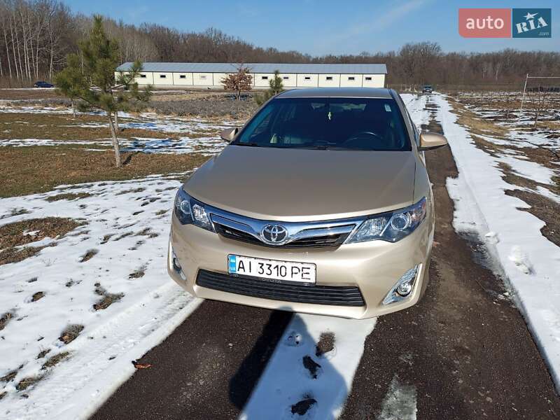 Седан Toyota Camry 2012 в Борисполі