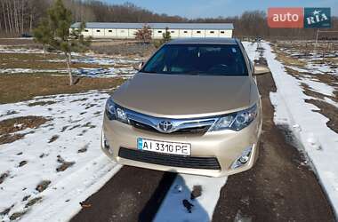 Седан Toyota Camry 2012 в Борисполі