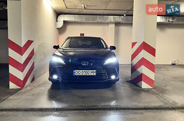 Седан Toyota Camry 2023 в Одессе