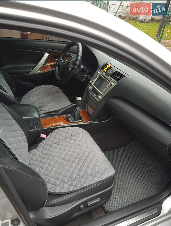 Седан Toyota Camry 2008 в Бориславі