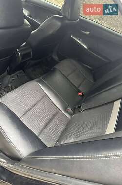 Седан Toyota Camry 2013 в 