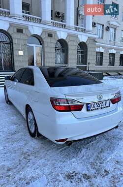 Седан Toyota Camry 2015 в 
