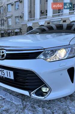 Седан Toyota Camry 2015 в 