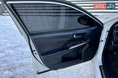 Седан Toyota Camry 2015 в 