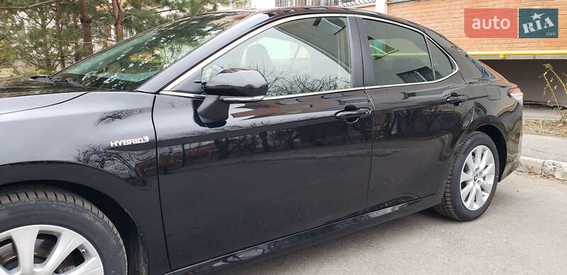 Седан Toyota Camry 2019 в Вінниці