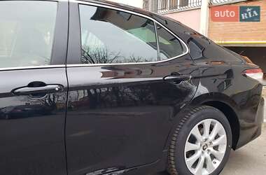 Седан Toyota Camry 2019 в 