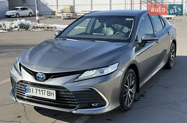 Седан Toyota Camry 2021 в Кременчуге