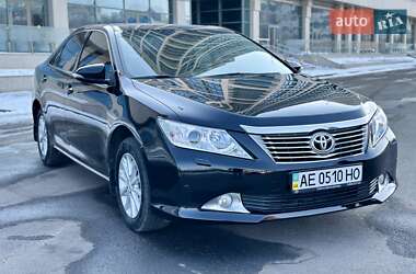 Седан Toyota Camry 2011 в Дніпрі