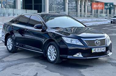 Седан Toyota Camry 2011 в Дніпрі