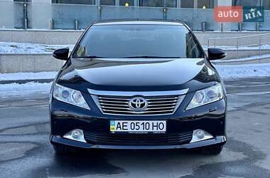 Седан Toyota Camry 2011 в Дніпрі