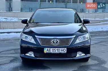 Toyota Camry 2011