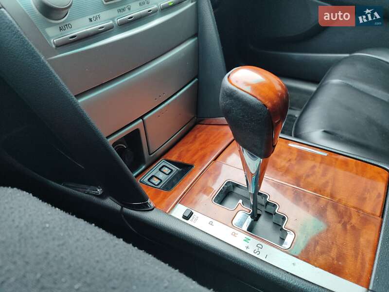 Седан Toyota Camry 2008 в Желтых Водах