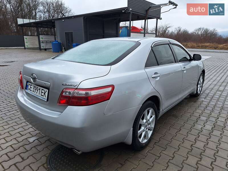 Седан Toyota Camry 2008 в Чернівцях