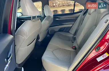 Toyota Camry 2018