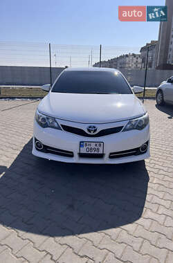 Седан Toyota Camry 2013 в Одессе