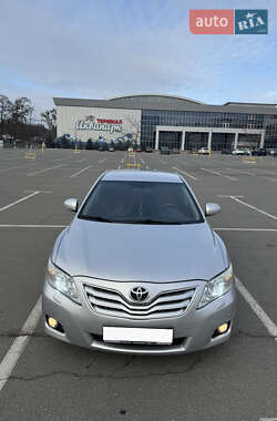 Седан Toyota Camry 2011 в Броварах