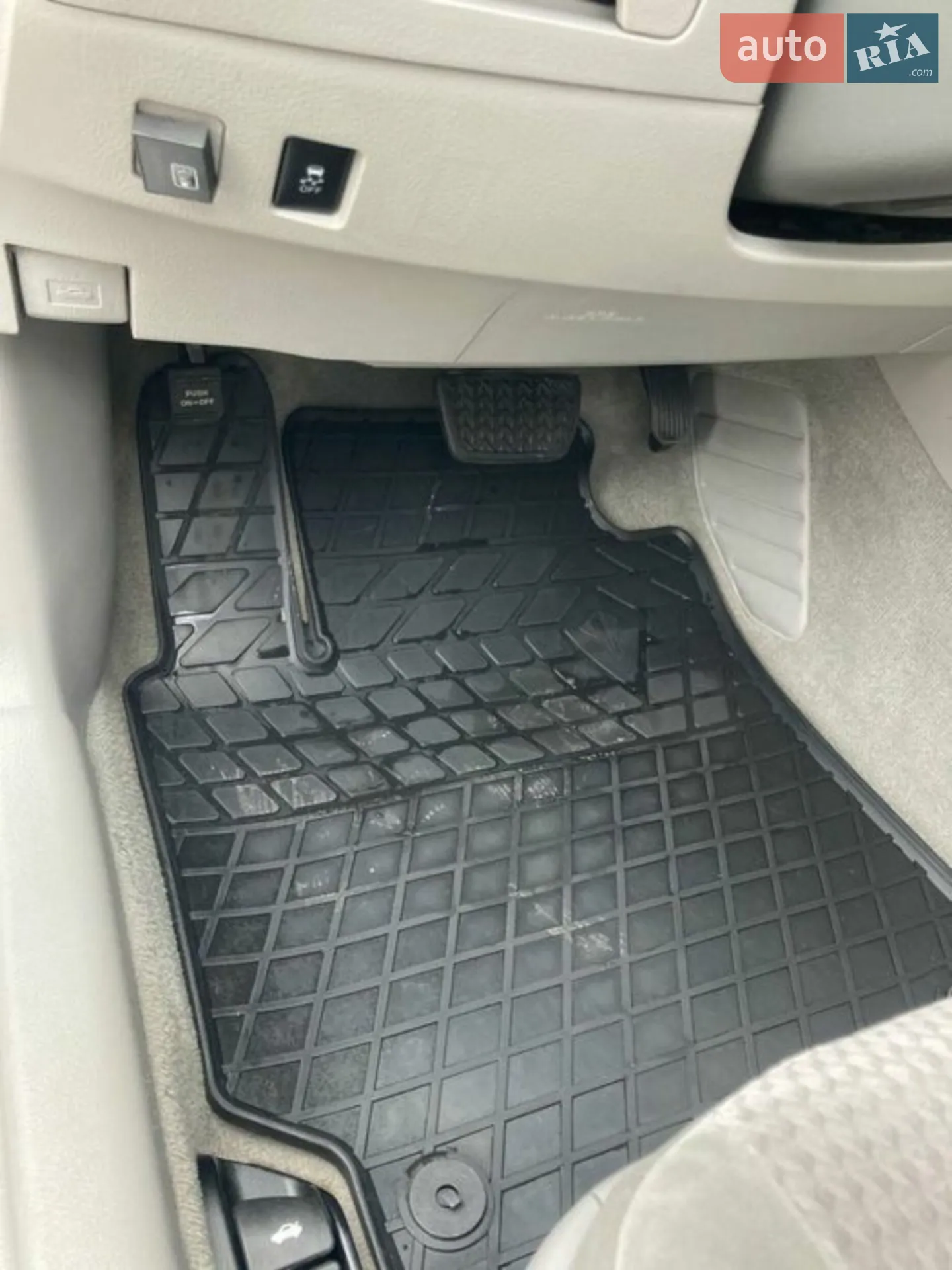 2011 Toyota Camry - мініатюра 21