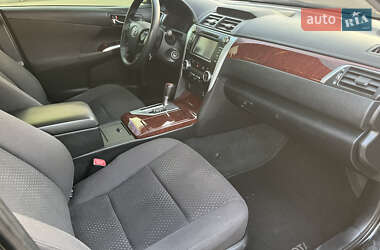 Седан Toyota Camry 2012 в Пятихатках