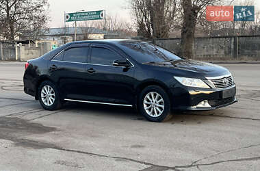 Седан Toyota Camry 2012 в Пятихатках