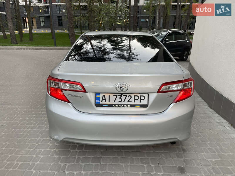 Седан Toyota Camry 2013 в Броварах