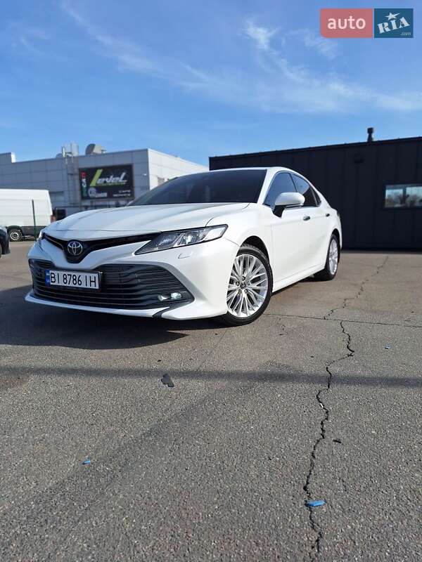 Toyota Camry 2018