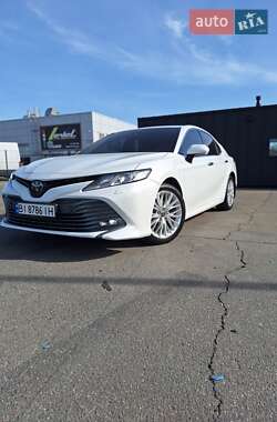 Седан Toyota Camry 2018 в 