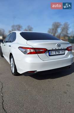 Седан Toyota Camry 2018 в 