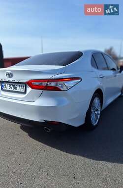 Седан Toyota Camry 2018 в 