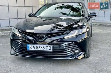Седан Toyota Camry 2018 в 