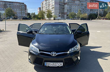 Седан Toyota Camry 2015 в Сумах