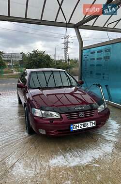 Седан Toyota Camry 1997 в Одессе