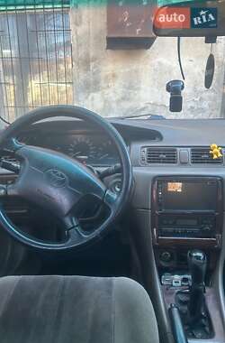 Седан Toyota Camry 1997 в Одессе