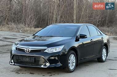 Седан Toyota Camry 2017 в Жовтих Водах