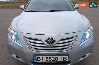 Седан Toyota Camry 2008 в Глобиному