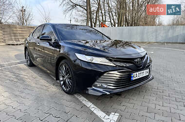 Toyota Camry 2018