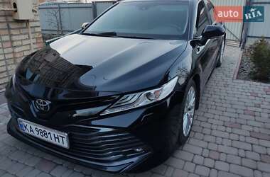 Седан Toyota Camry 2018 в Тульчині