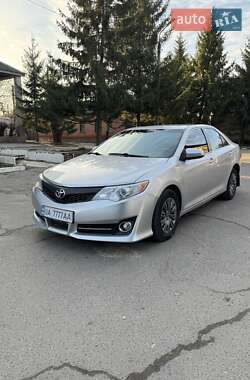 Седан Toyota Camry 2014 в 